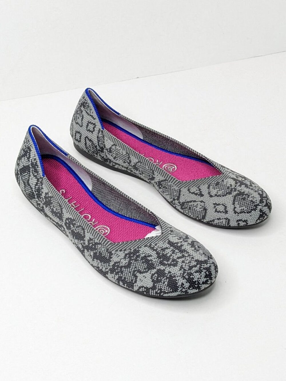 Rothy's The Flat Round Toe Slip-On Luxury Ballet Flats Grey Stone Snake Womens 8